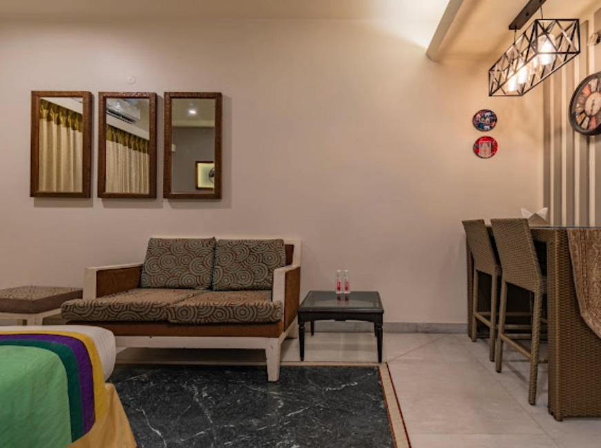 Hotel Imperial Park Sector 45 Gurgaon Extérieur photo
